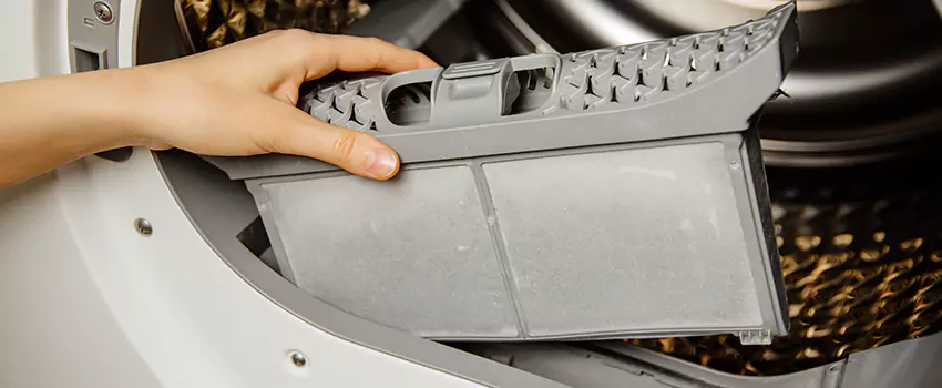 Signs Of A Clogged Dryer Lint Trap in Oak Forest, Illinois